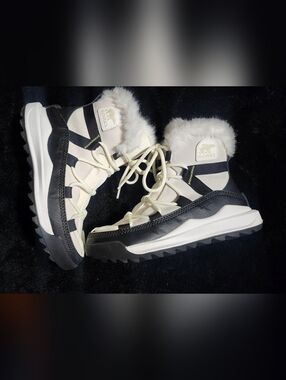 Sorel Cream & Black Lace-Up Faux Fur Winter Boots